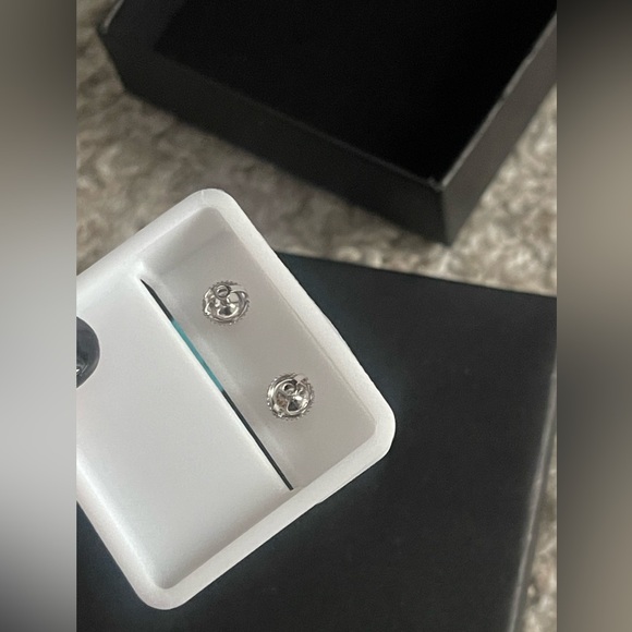 NWT 10CTW 11mm vvsd $3200 moissanite stud screw back earrings